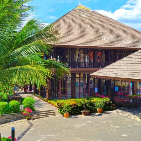Days Hotel Hainan Baoting