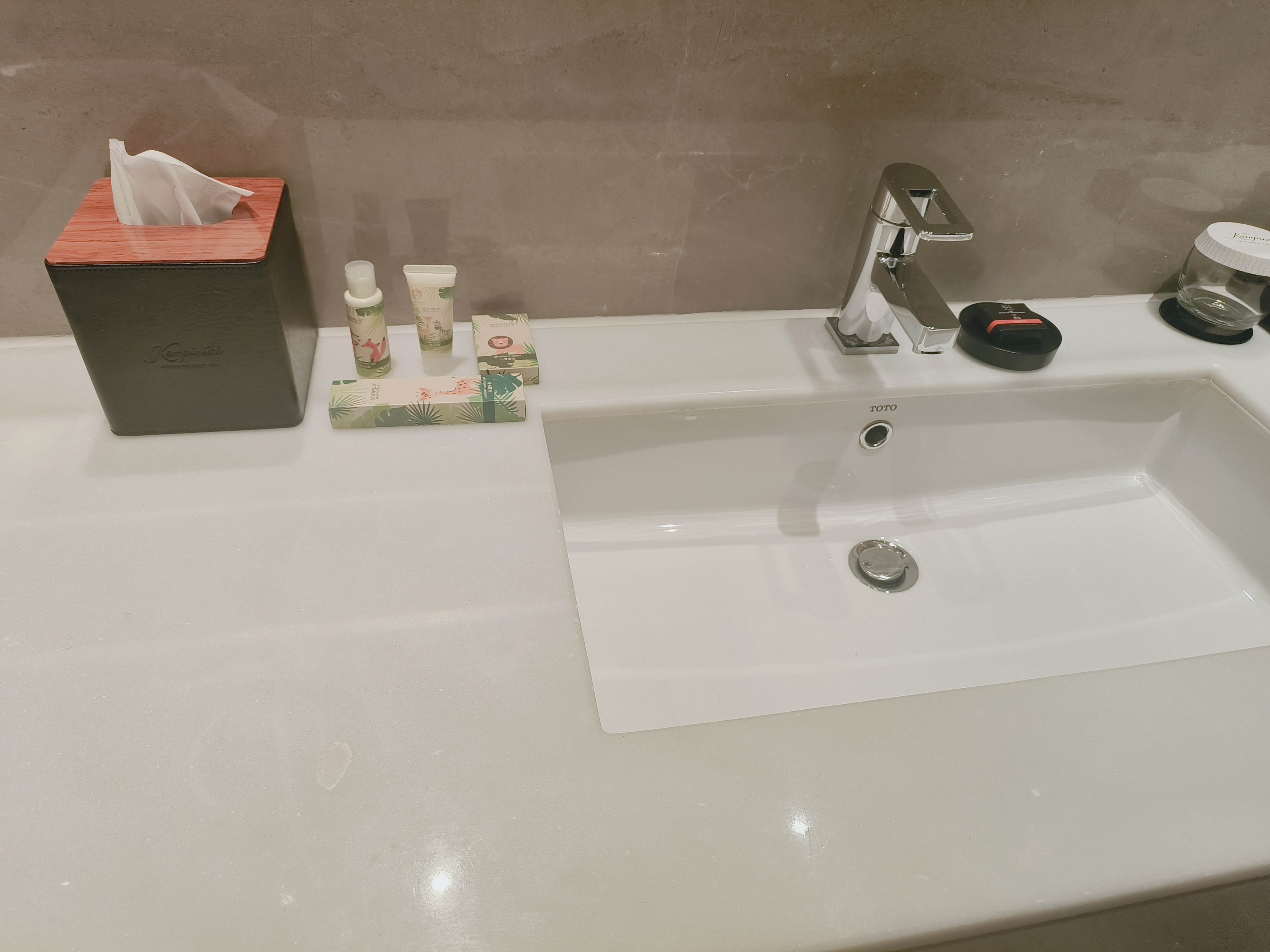 海底小纵队主题豪华湖景大床房