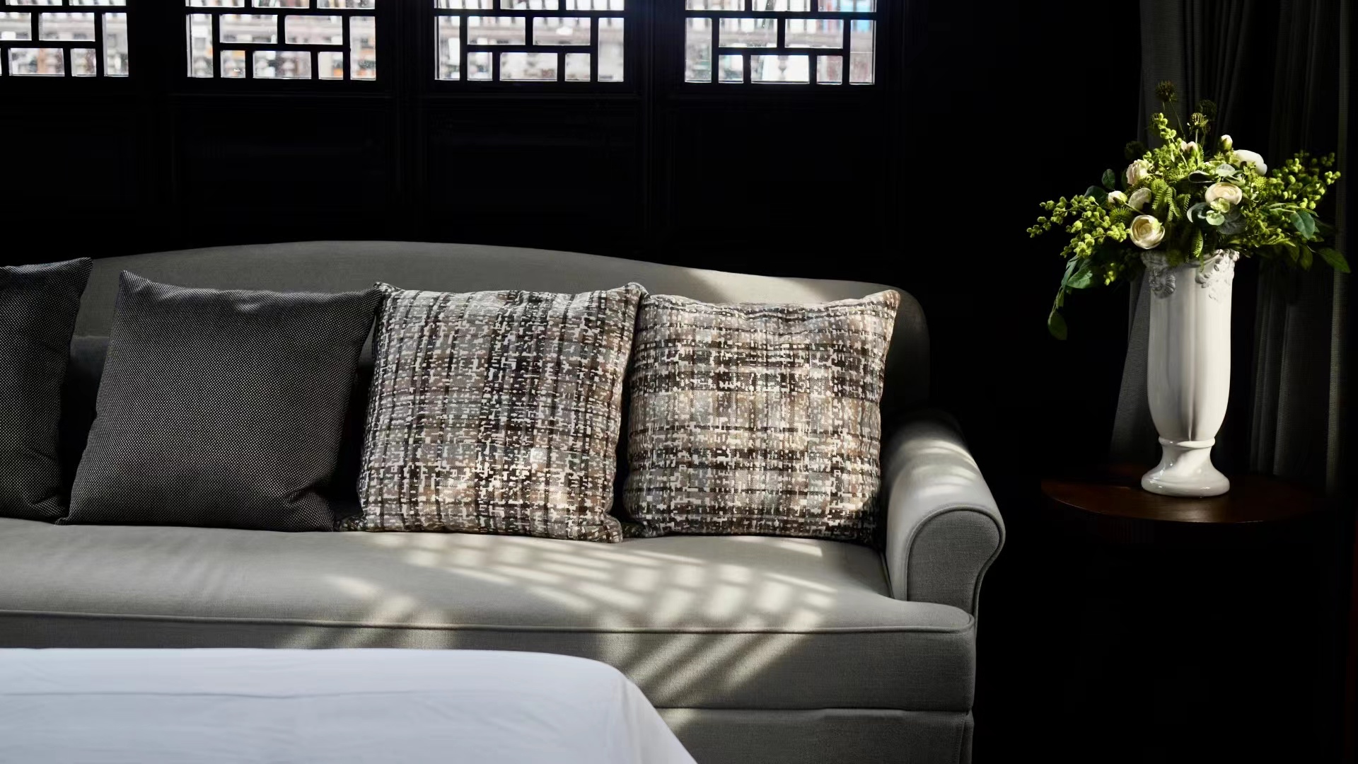 猗兰-豪华大床房