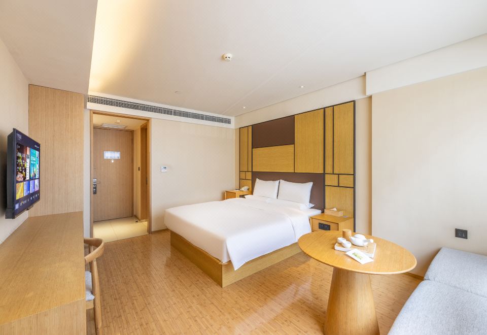 高级大床房（金可儿床垫+拾趣茶具+商务办公桌）