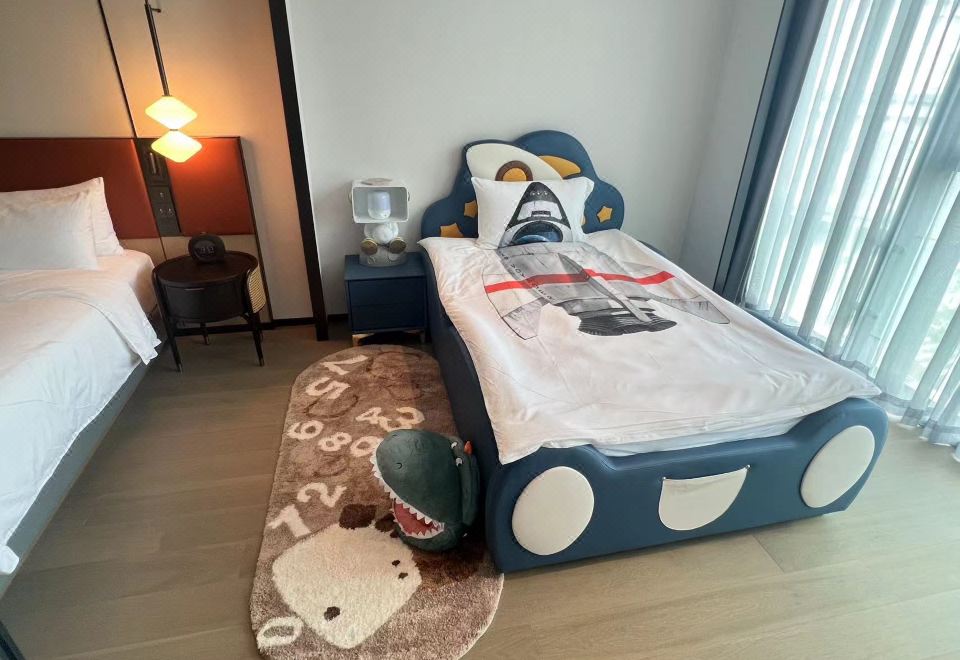 Artyzen Habitat SuzhouFamily-friendly Family Room