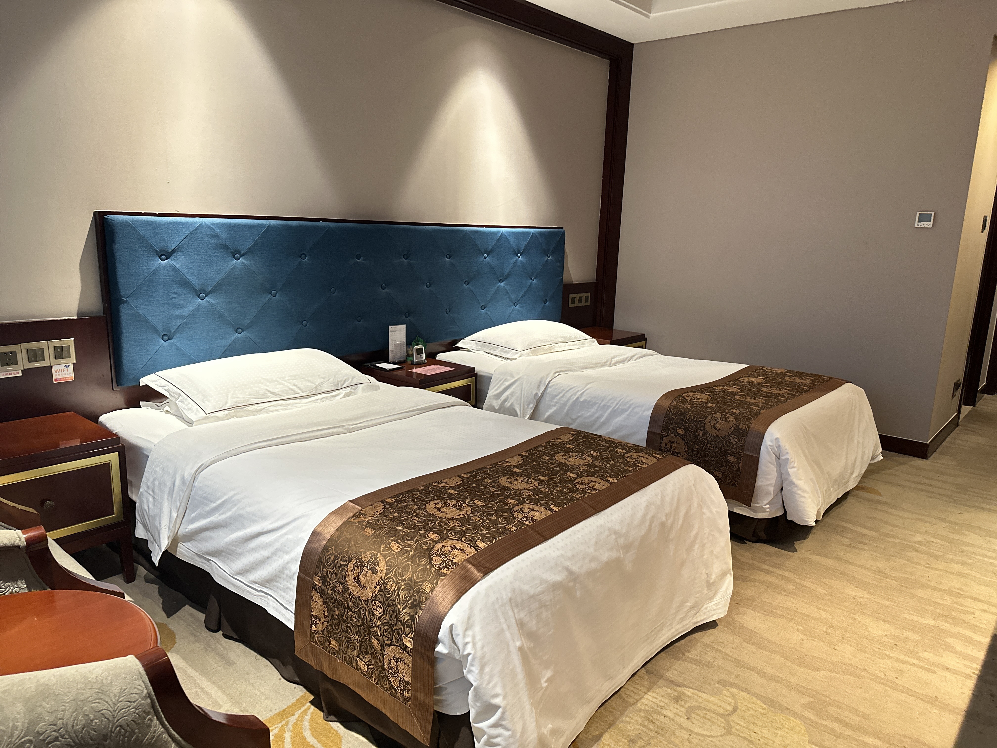 Hongyuan Hotel商務標準間