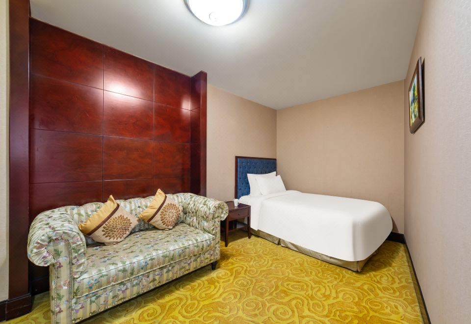 Changsha Muyi H HotelTriple Suite