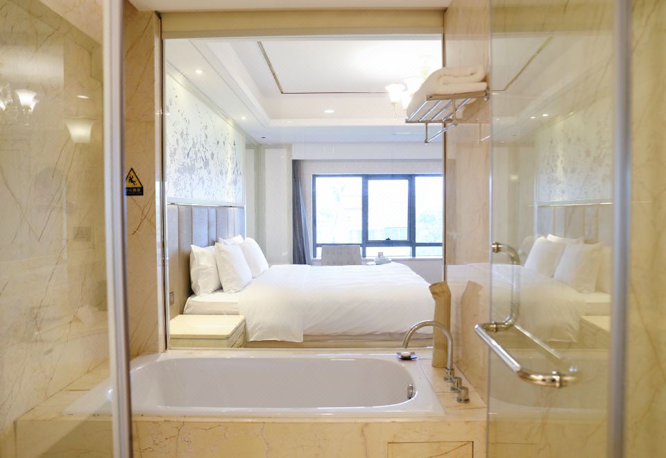 Wanda Realm Xiamen North BaySuperior Deluxe Room - Garden-View (Double Bed)