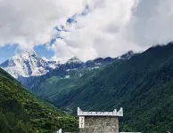 Yueshan Four Seasons Homestay