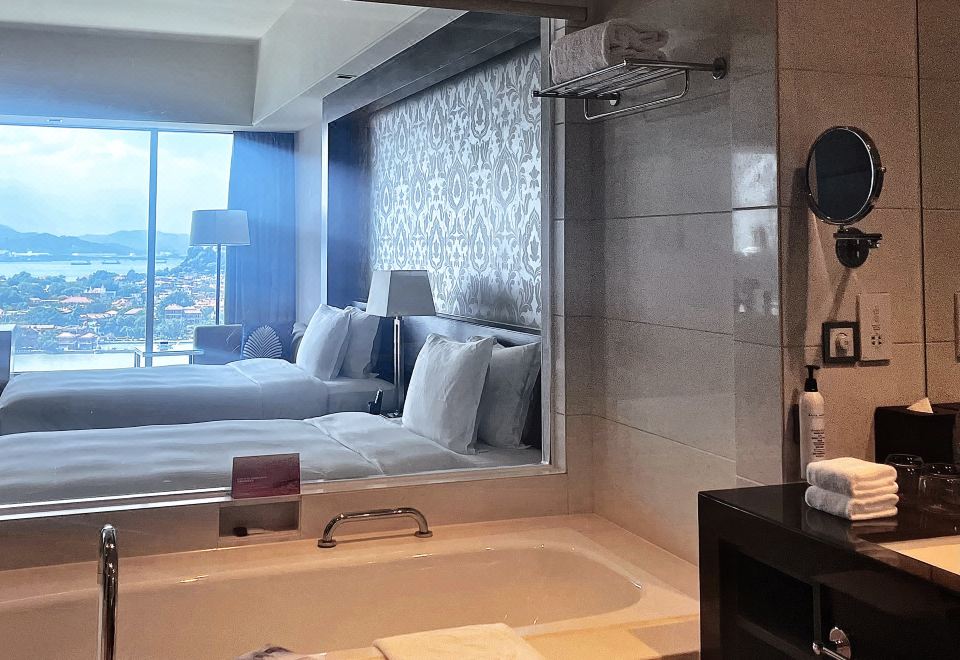 尊贵鼓浪屿海景双床房