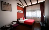 Jinbi Hall Hotel (Nanping Pedestrian Street Jinma Bijifang Branch)