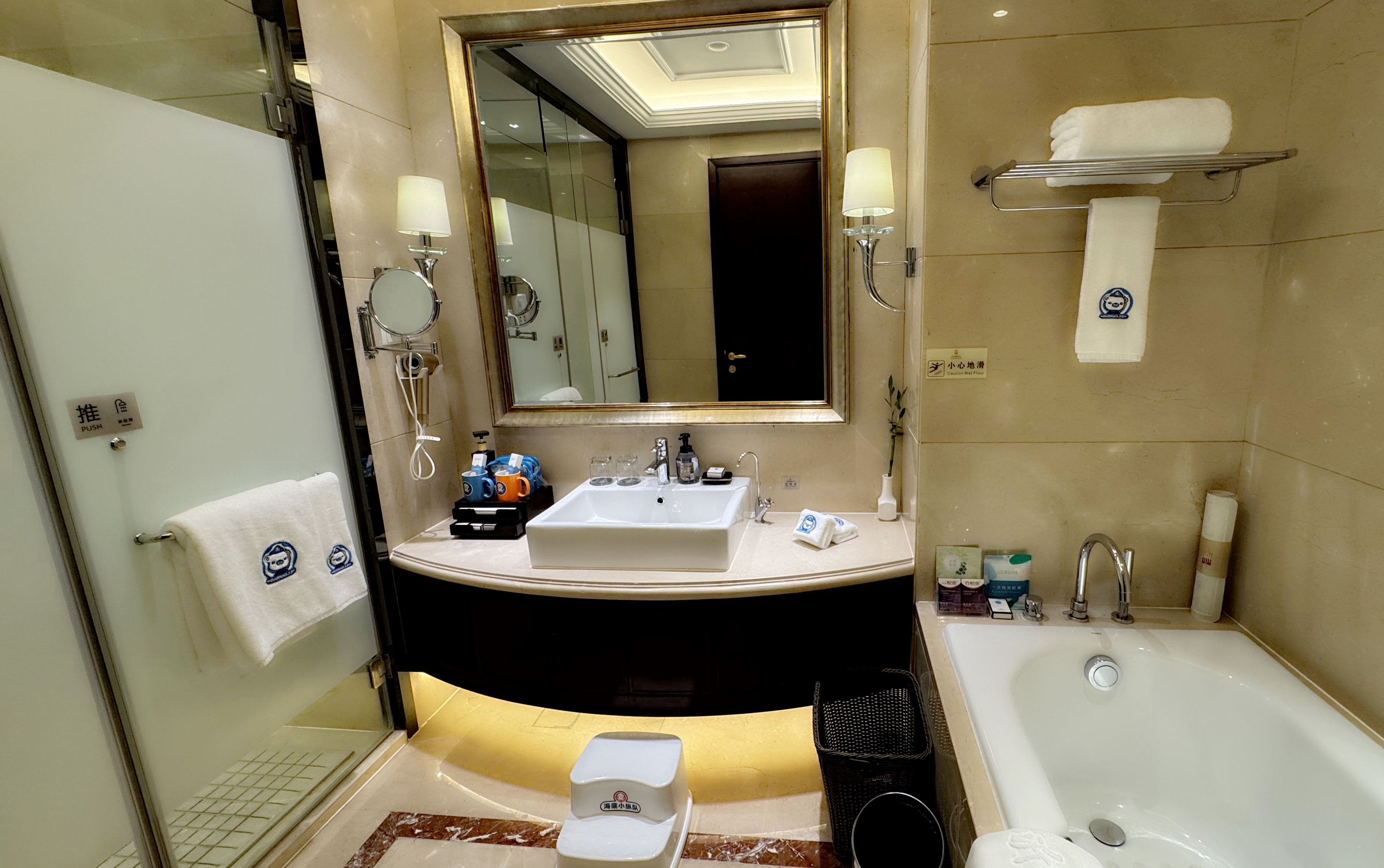 海底小纵队主题亲子套房