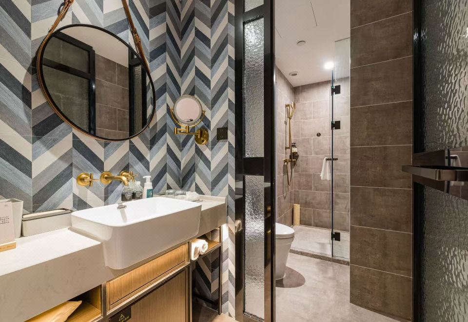 轻享大床房（裸棉床品+记忆枕）