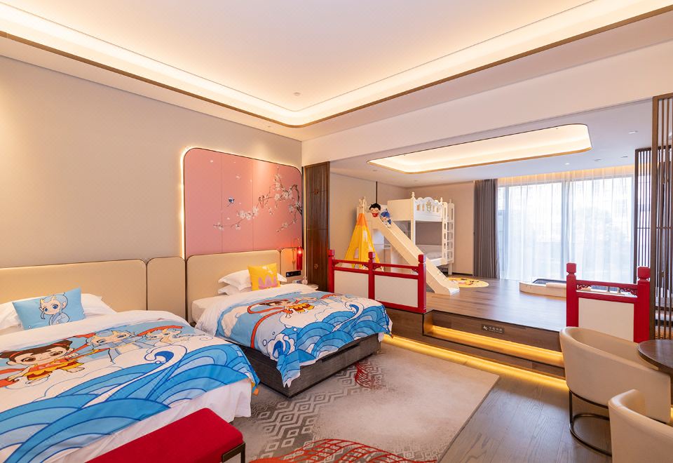 行政温泉亲子四床房（带上下铺）