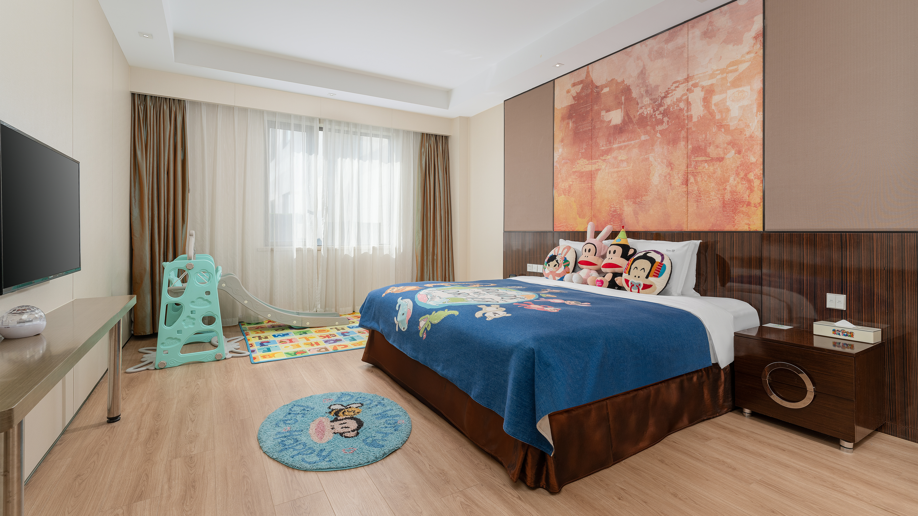 汉服?亲子家庭套房