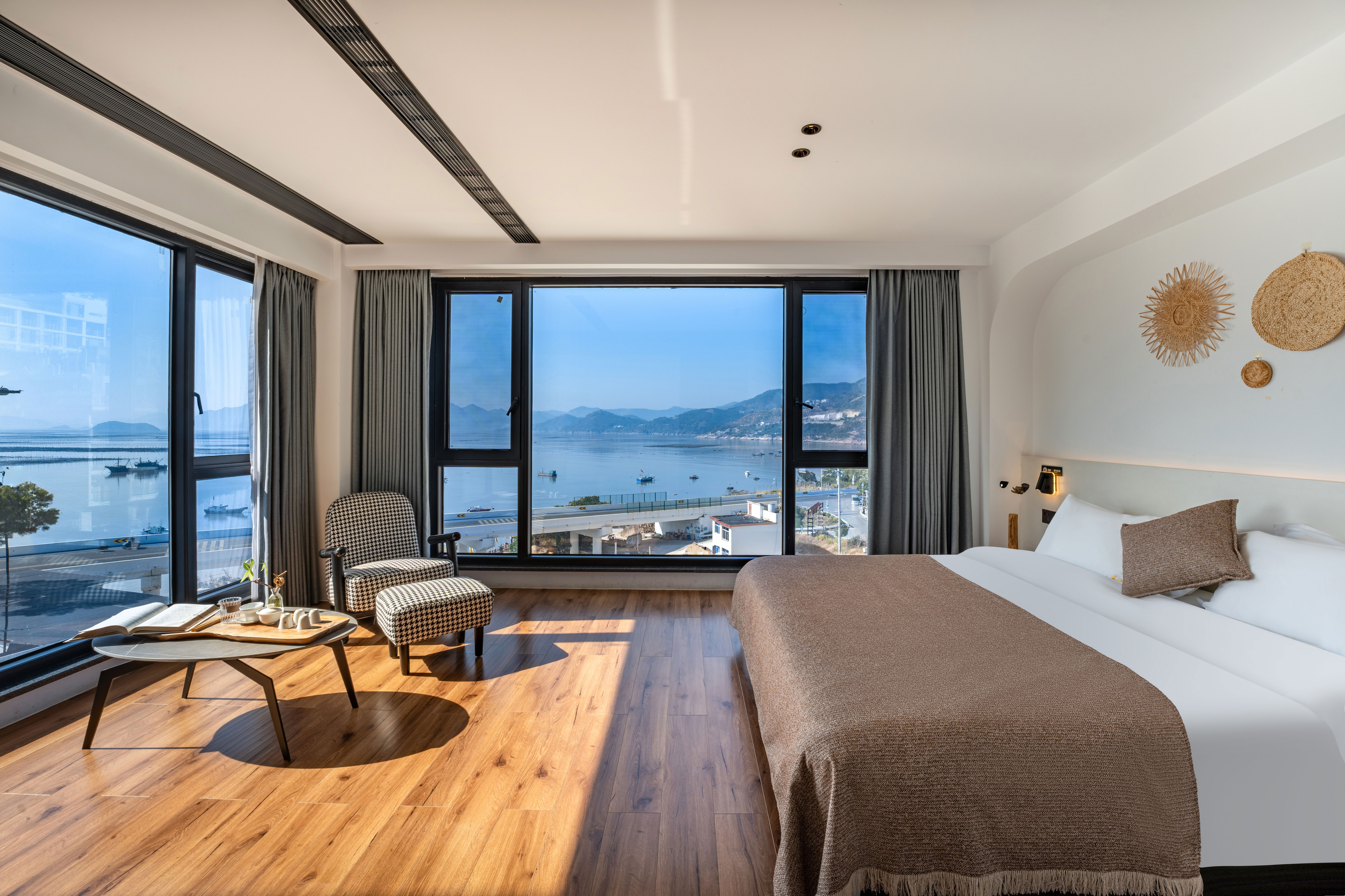 Floral Hotel·Xiapu Mid Mountain Lansu Hotel (Sansha Dongbi Store)半夏-270°海景大床房（双面采光+休闲沙发+东壁日落）