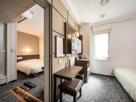 Super Hotel Jr Fujiekimae Kinenkan
