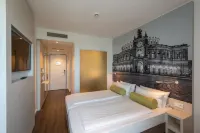 Super 8 by Wyndham Dresden