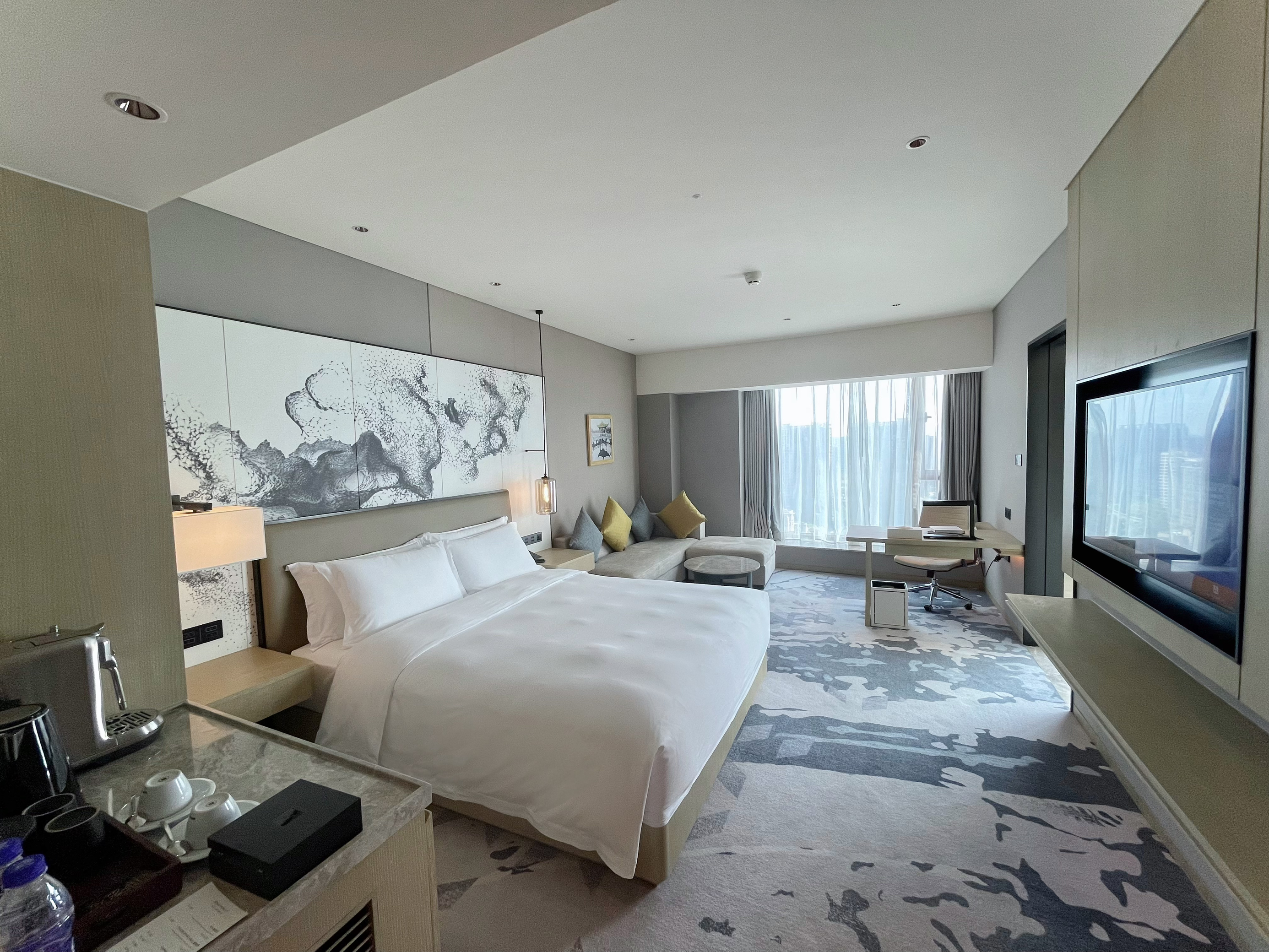 琥珀江景房大床（迷你冰箱+私享coffee机+俯瞰钱塘江）