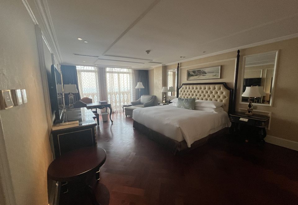 the Castle Hotel, A Luxury Collection HotelPremier Sea-View Three-Bedroom Duplex Apartment Suite 300