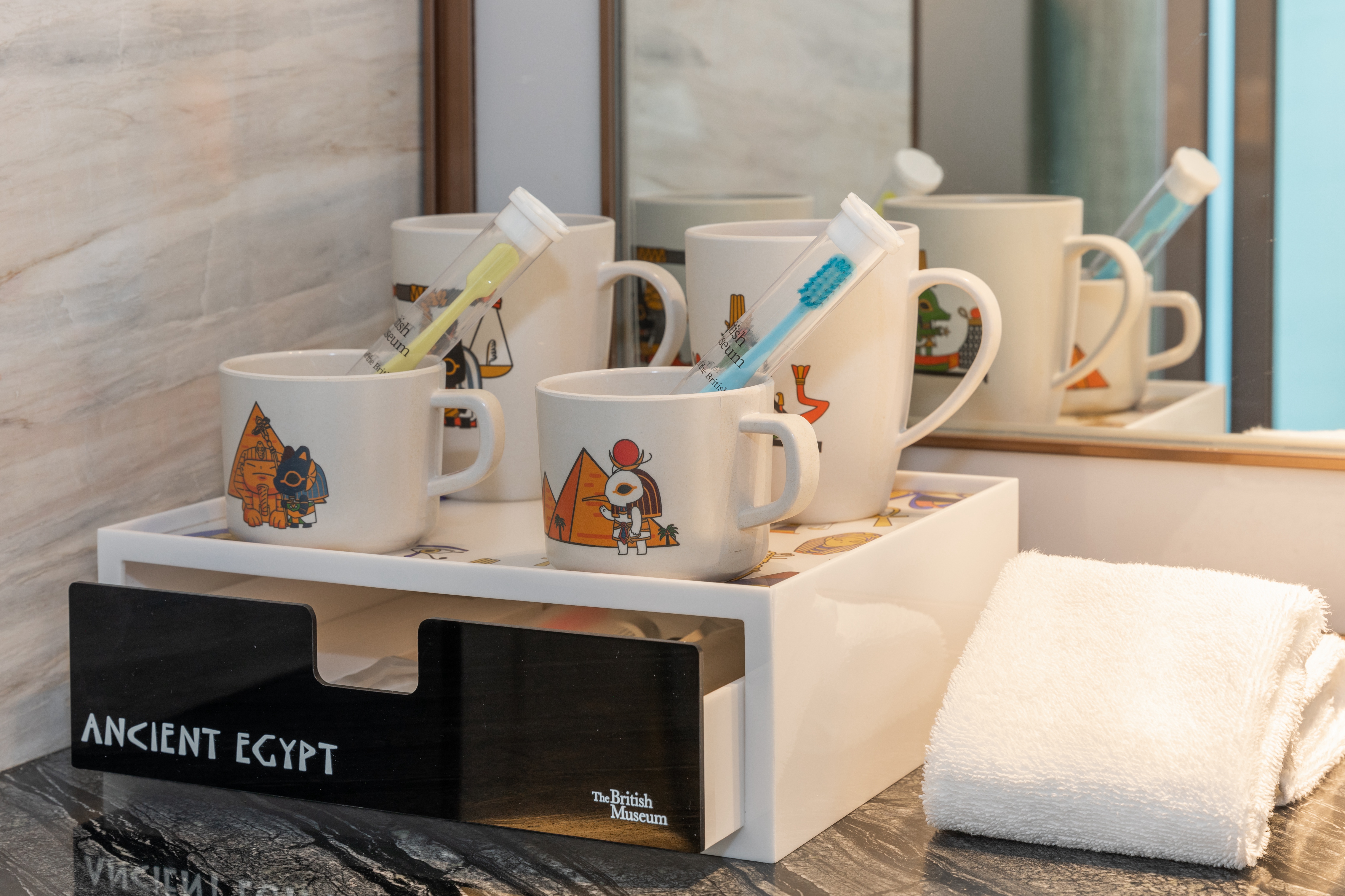 埃及萌神主题双床房（180°海上日出）