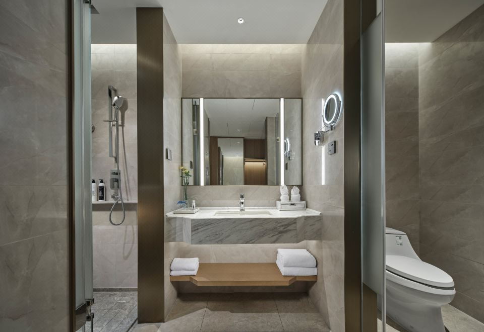 豪華家庭房（迷你冰箱+喜臨門元夢床墊）