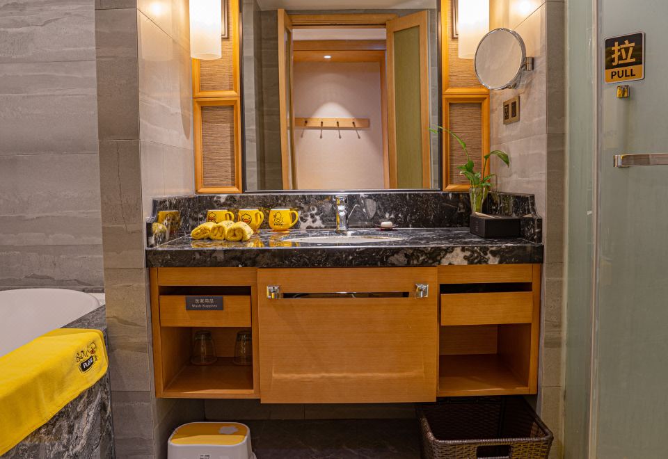 馨悦楼小黄鸭亲子房（新楼）