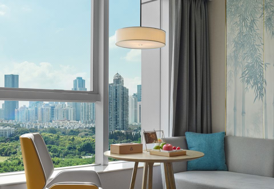 行政大床房（航空主题打卡+智能客控+迷你吧+助眠零压床垫）