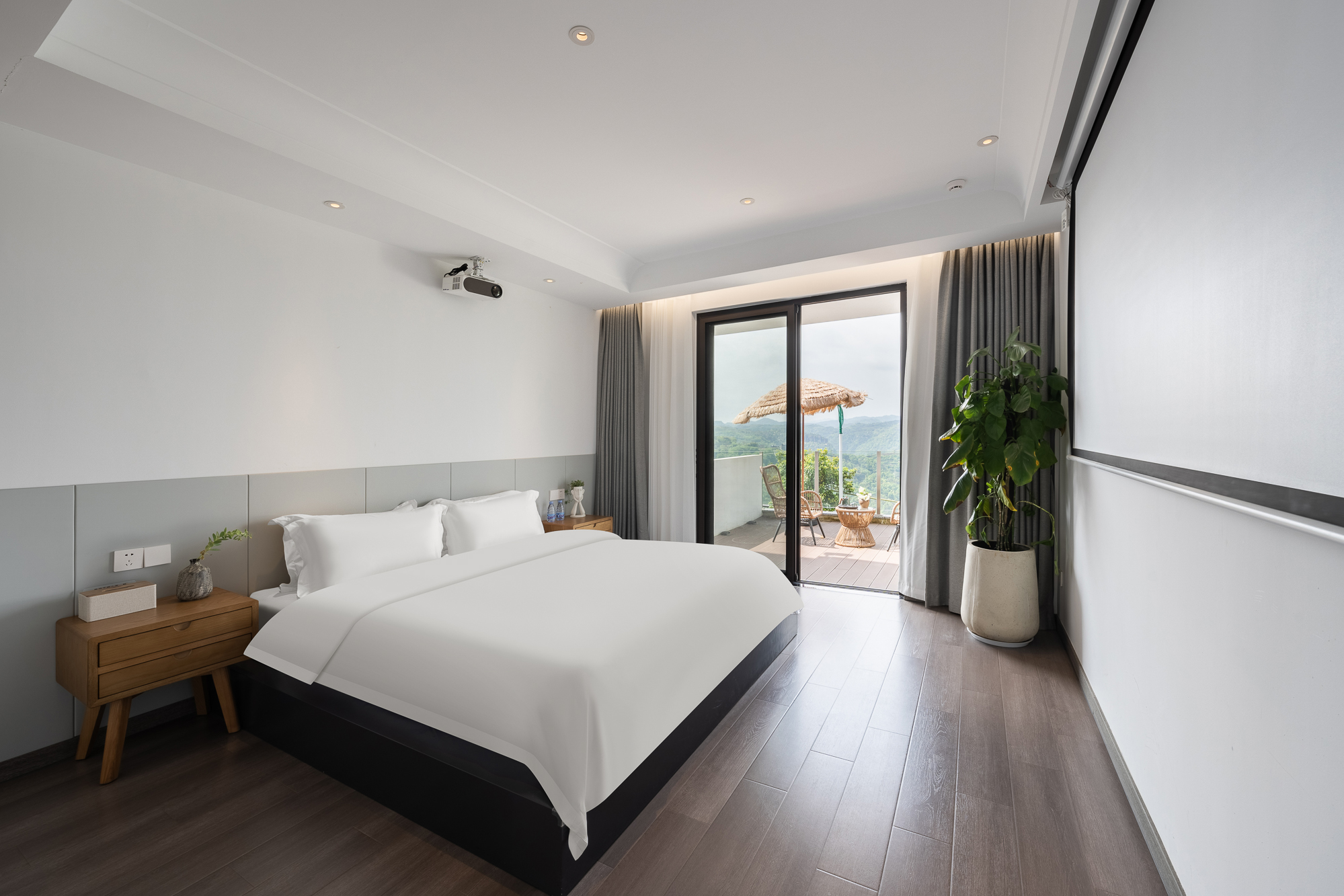 沉浸·云海露台大床房