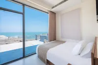 Light Luxury · Listening to the Waves by the Sea Seaview Homestay Hotels in 