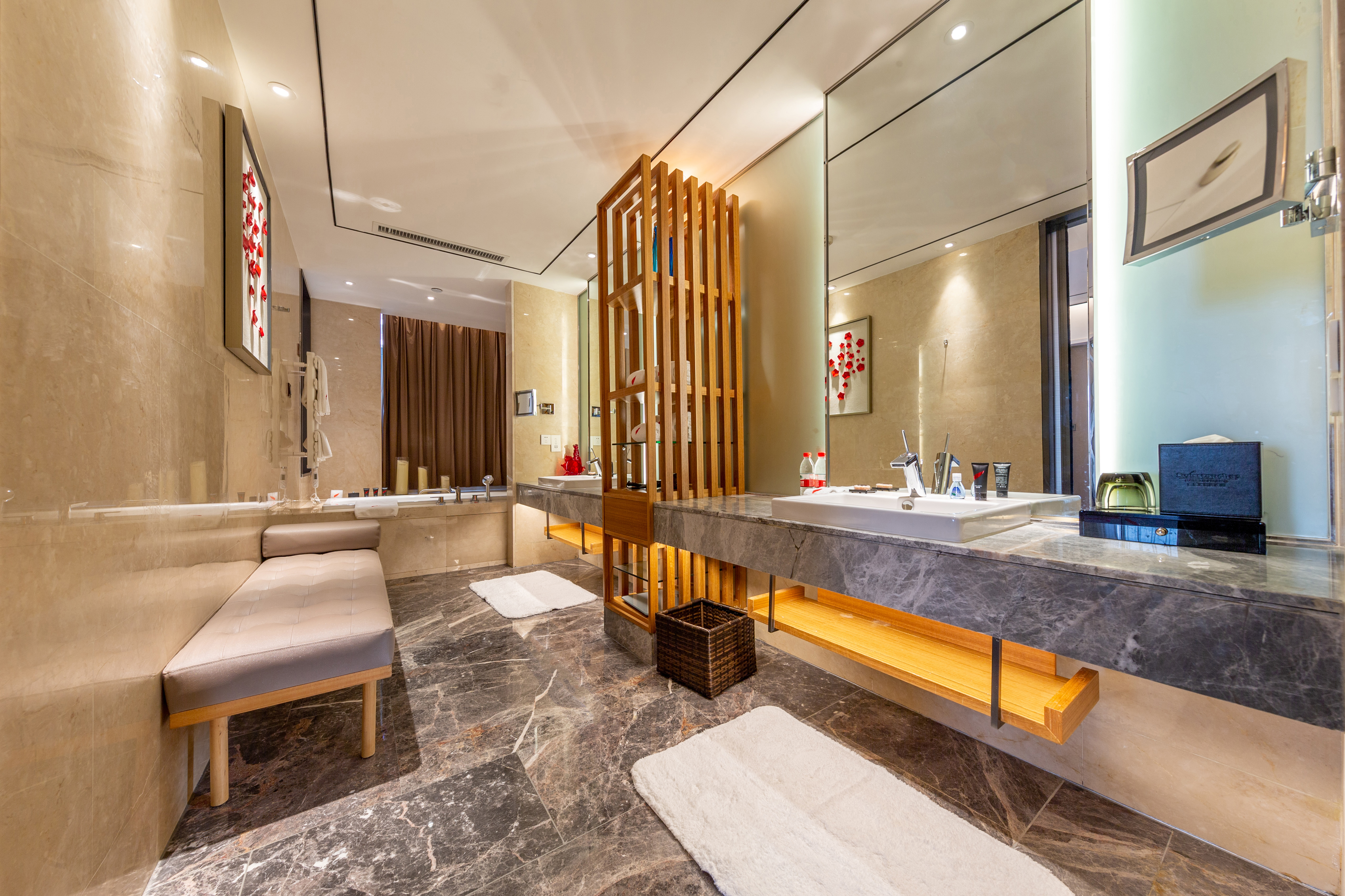 行政豪华大床房