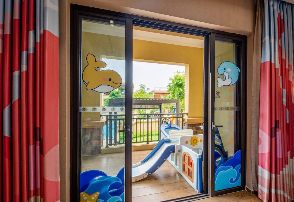 Yuetianxia Hot Spring HotelArea B Zhu Zhu Xia Waterside Hot Spring Three-Bedroom Villa - Garden Tub