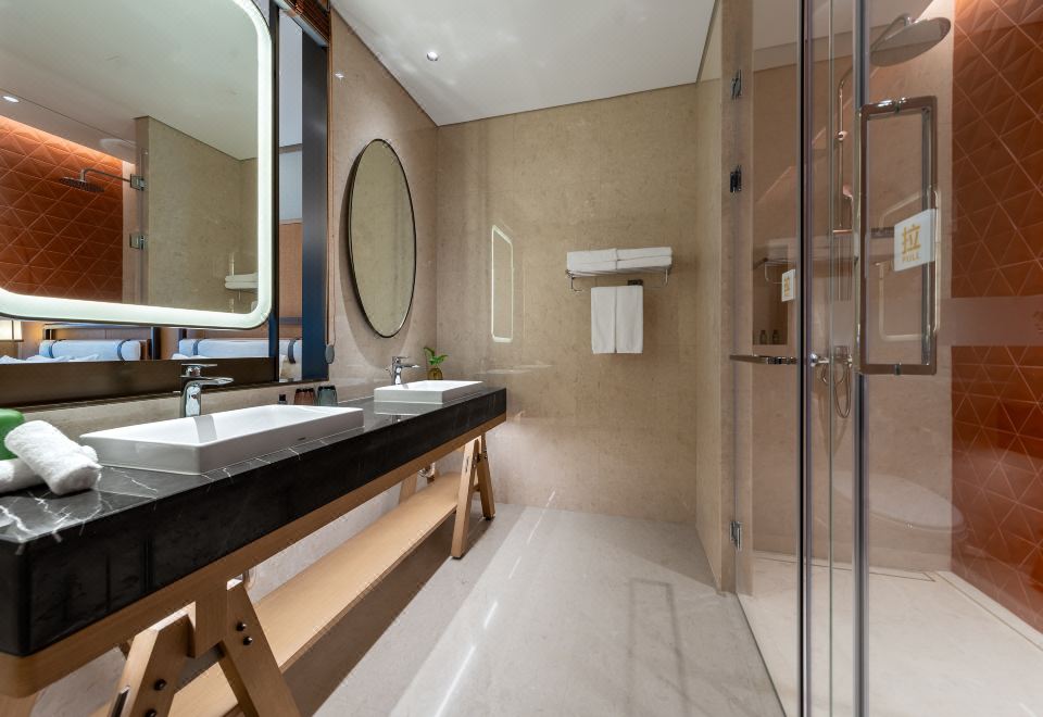 茶溪阳台双床-一入山水间，顿觉天地宽