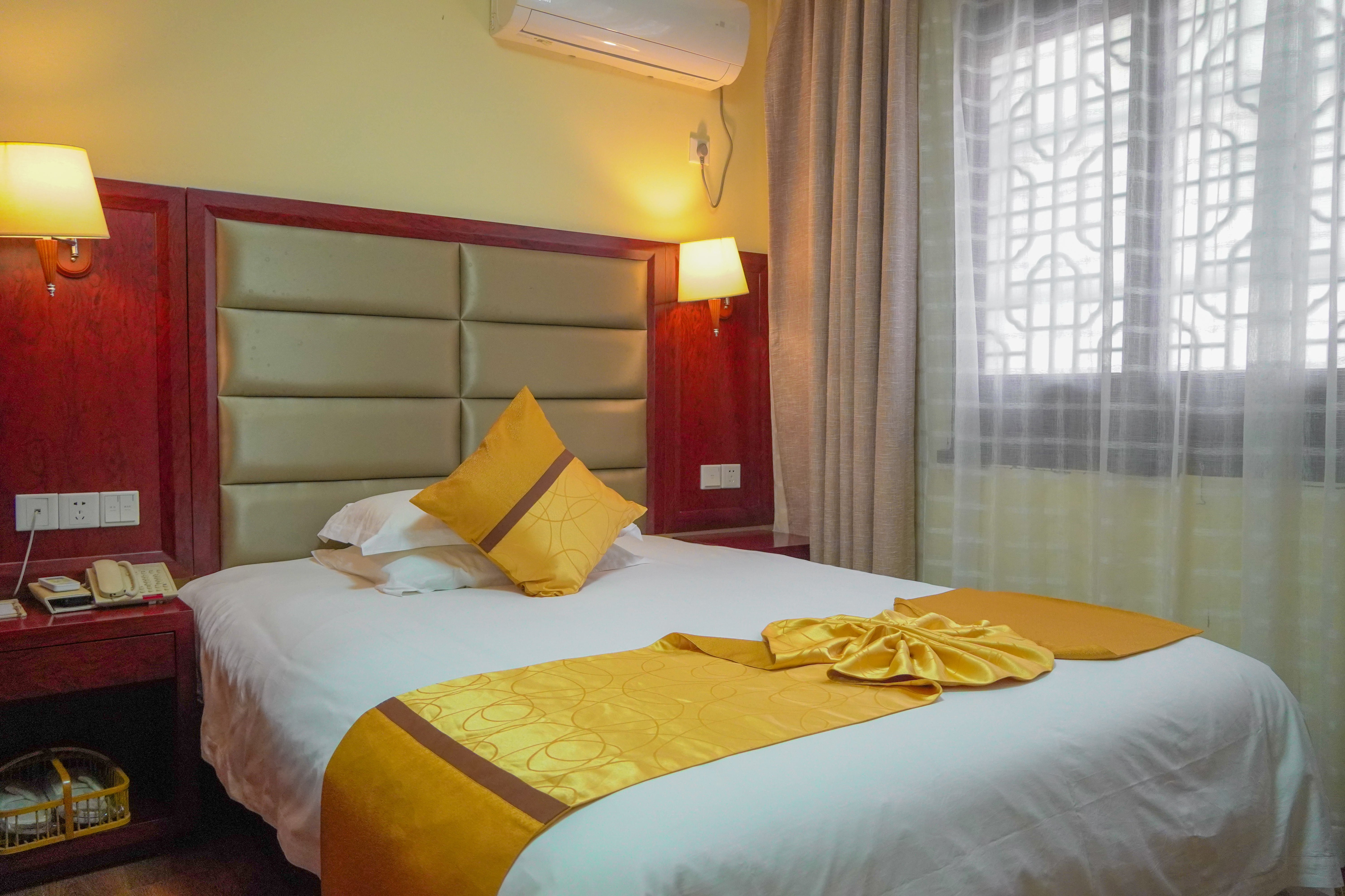 养心温泉大床房