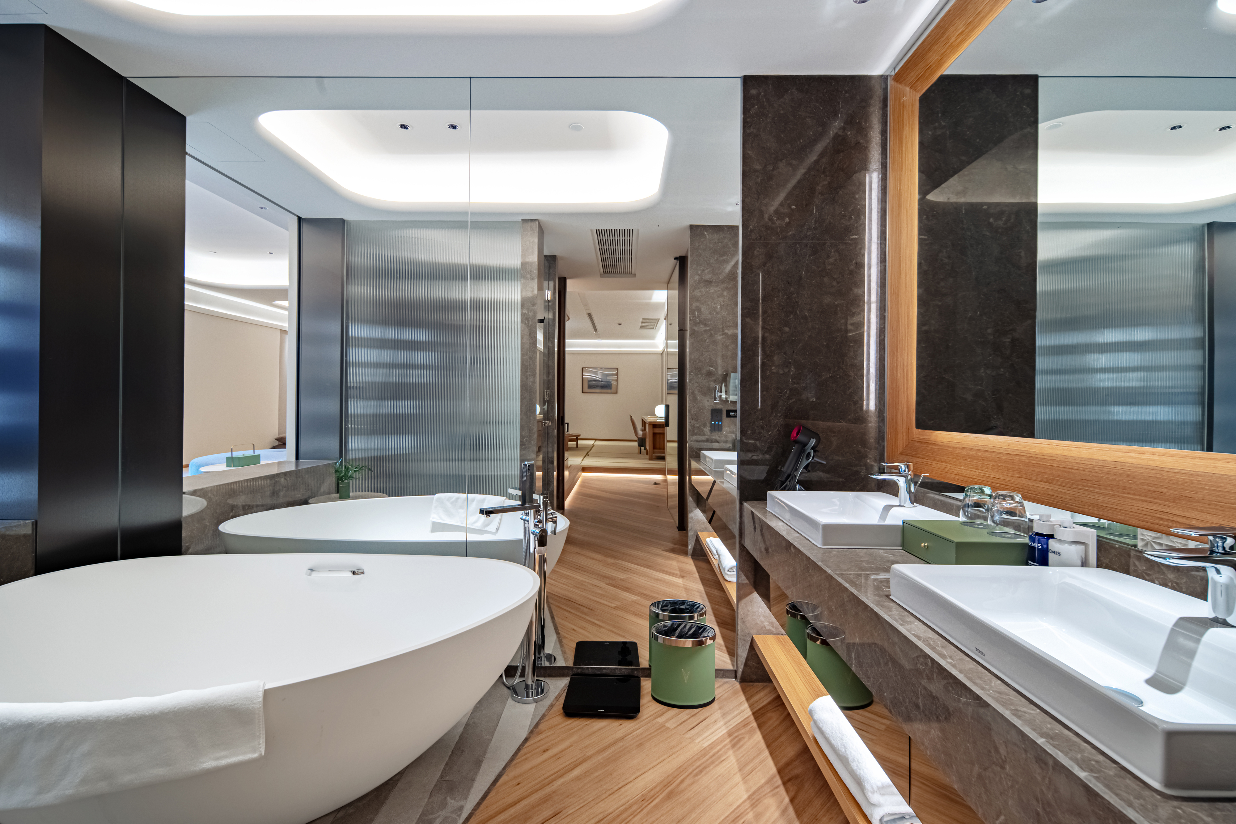 望山楼·榻榻米尊享家庭套房（三床）