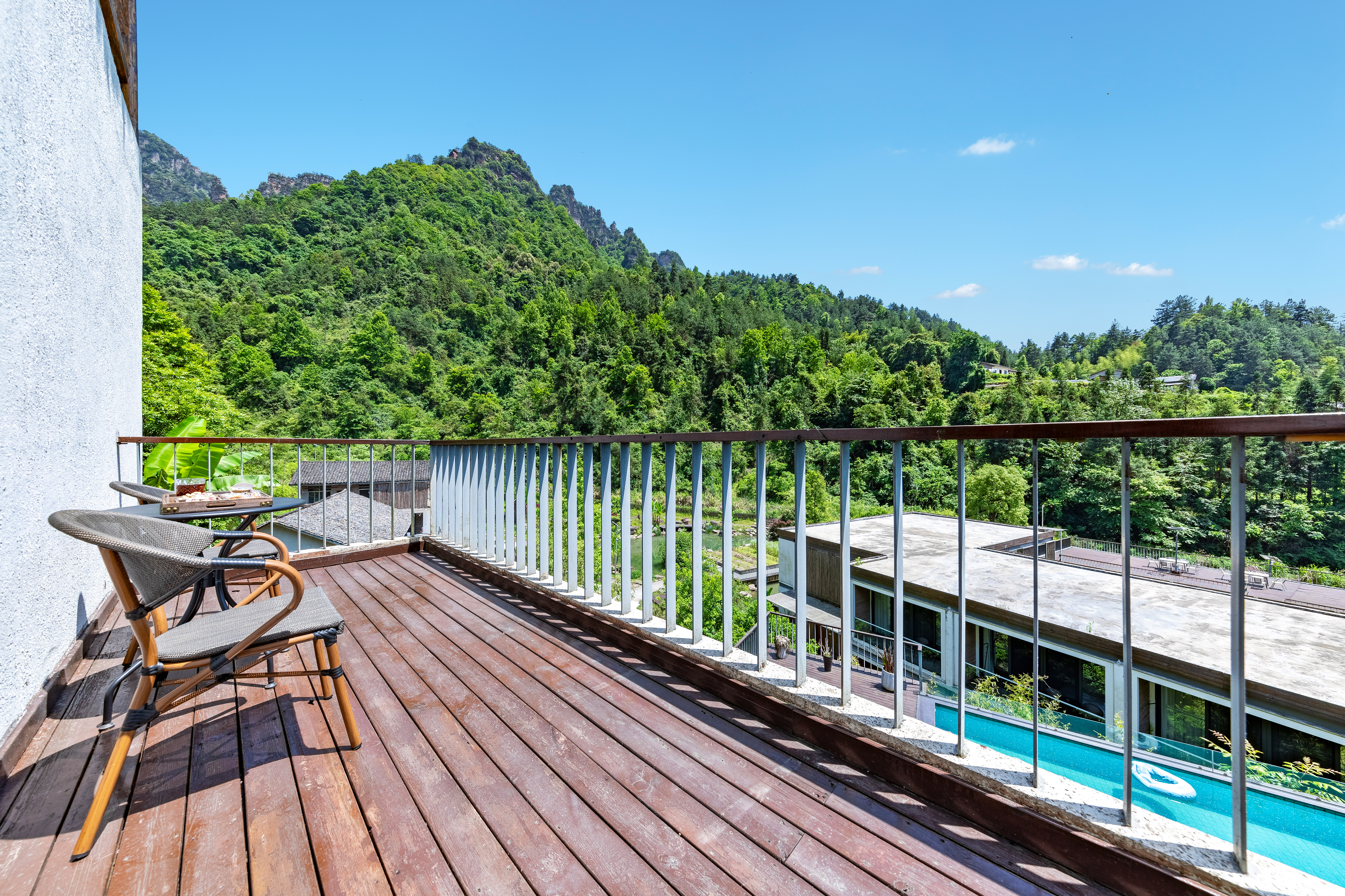 伴山·峡谷羣峯豪华套房「遥望山景+舒适好眠+私人浴缸」