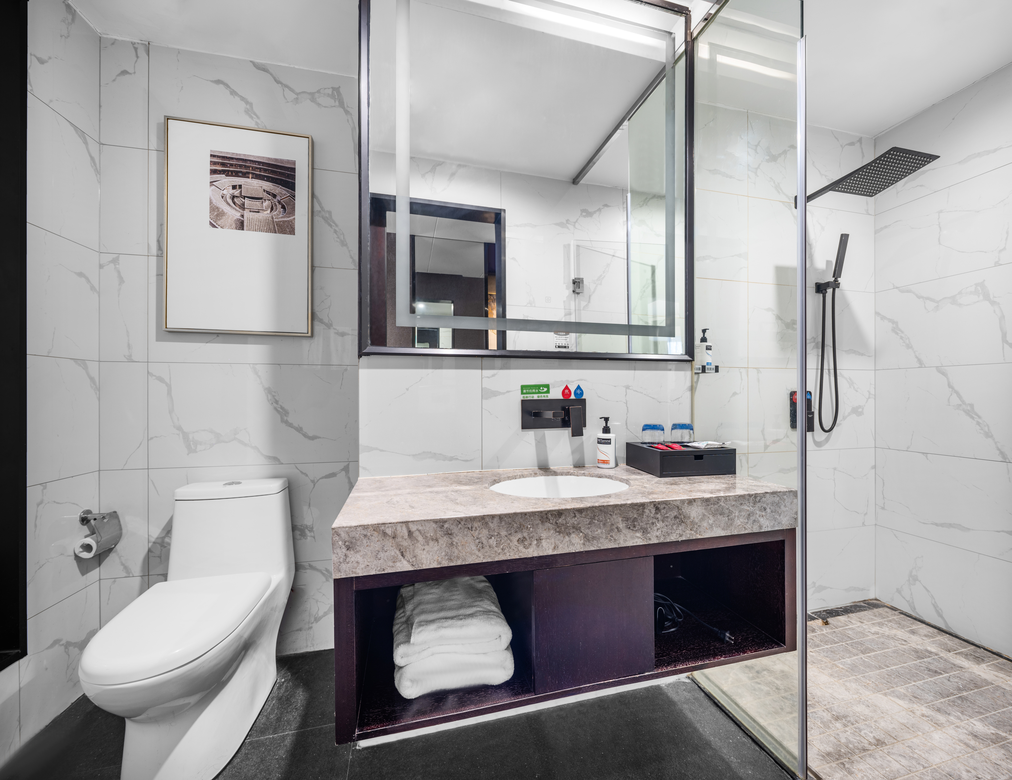 Huichang Moon Bay International Hotel (Huichang County Administrative Center Store)豪华精致套房（休闲客厅+观景+茶几）