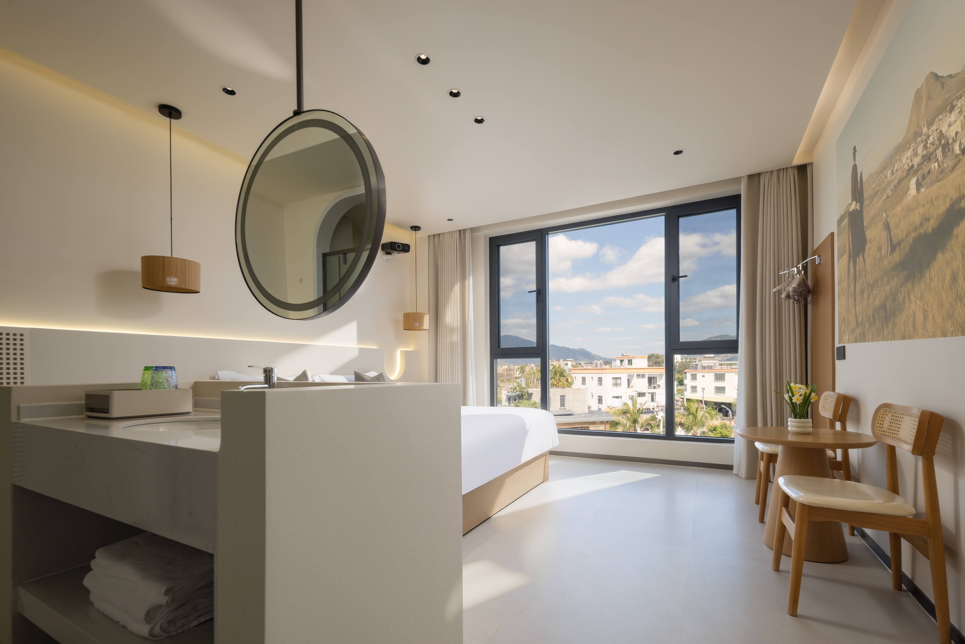 椰风临海丨逸享大床房[AI智控-巨幕投影-畅享影音]