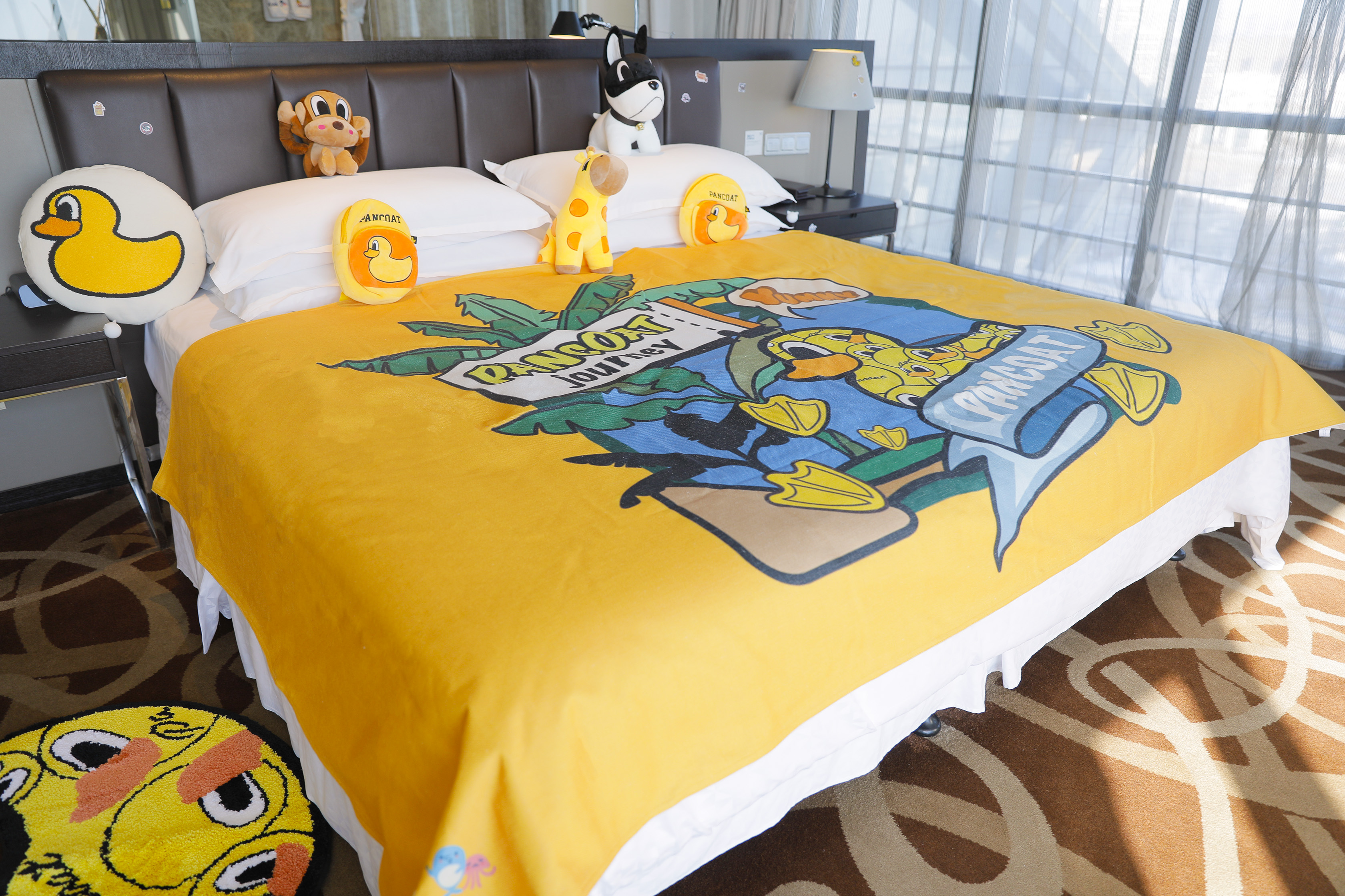 小黄鸭主题亲子房