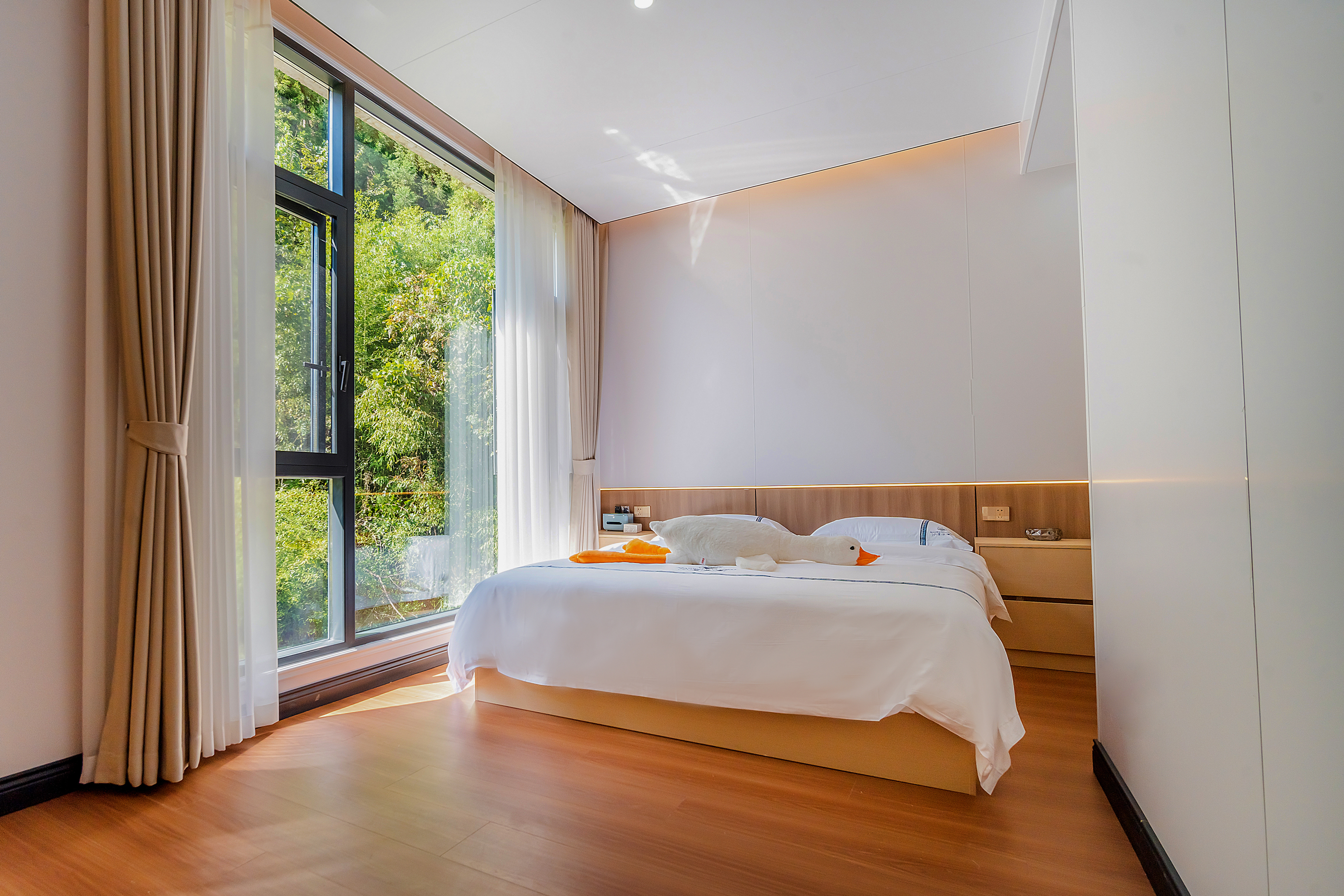 Enshi Xiaowang Yunhai HomestayKing-size bed room