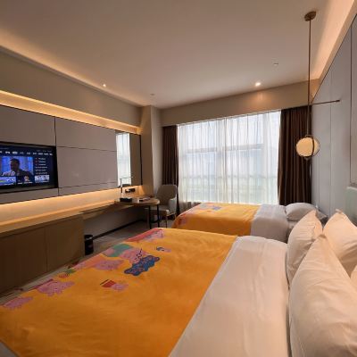 親子系-小豬佩奇家庭子母房 清遠遠光雅閣飯店（清新古龍峽店）優惠