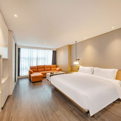 City豪華景觀公寓大床房|唯美城景-沙發會客區-大空間 深圳嵐珊酒店優惠