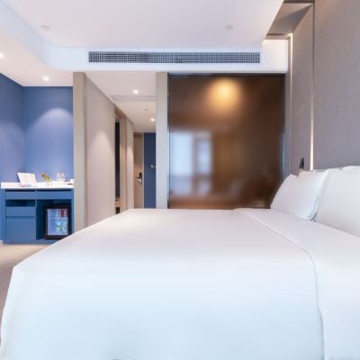 行政大床房（花園景觀+亞朵床品+小冰箱） 中山西區興中廣場亞朵飯店優惠