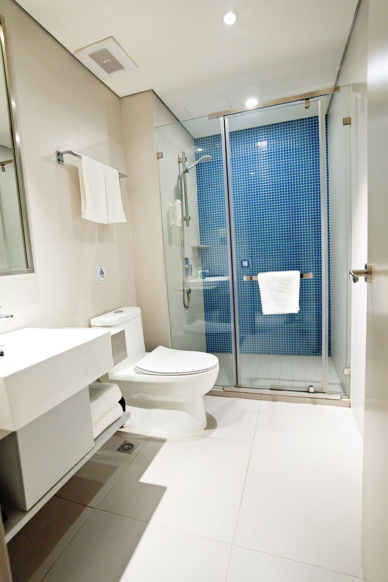 家庭房（手机投屏+独立风管空调）