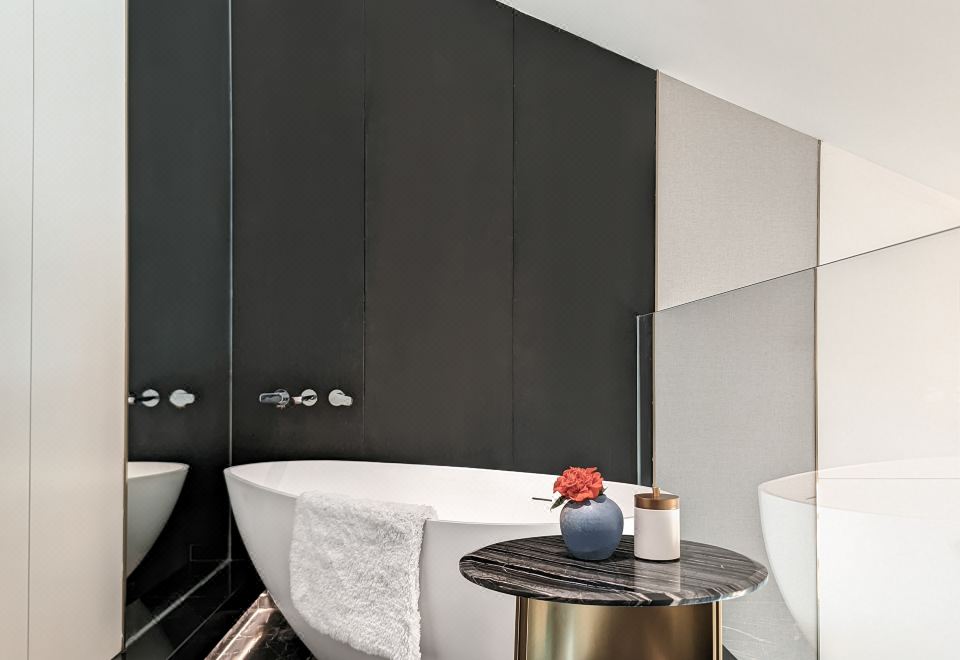 Loft Suite