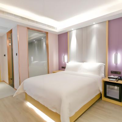 高級大床房【慕思床墊+新風系統+空氣凈化器】 麗楓飯店（深圳羅湖口岸國貿地鐵站店）優惠