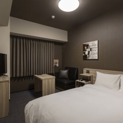 小型雙人床房-禁菸 露櫻飯店 米子優惠