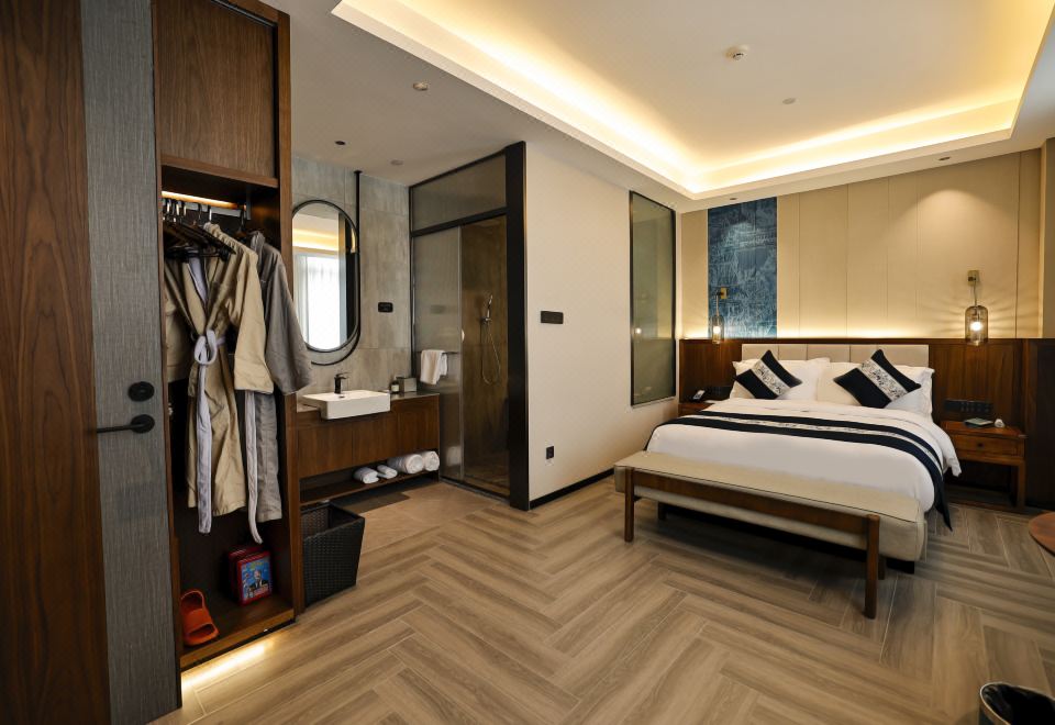 Wyndham Grand Plaza Royale Fengshun Hot Springs ResortElegant Hot Spring Double Bed Room (Private Tub)