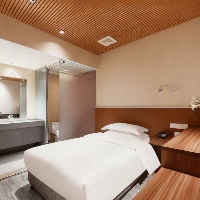 拂曉丨靜享大床房「舒睡床墊+保暖透氣棉被」 金花之星飯店（江漢路步行街江灘店）優惠