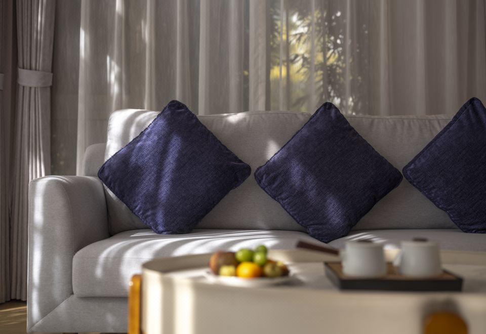 河畔複式豪華單卧別墅