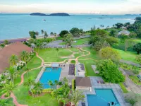 The Nouveau Chumphon Beach Resort and Golf