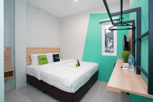 Urbanview Manukan Family Inn Surabaya