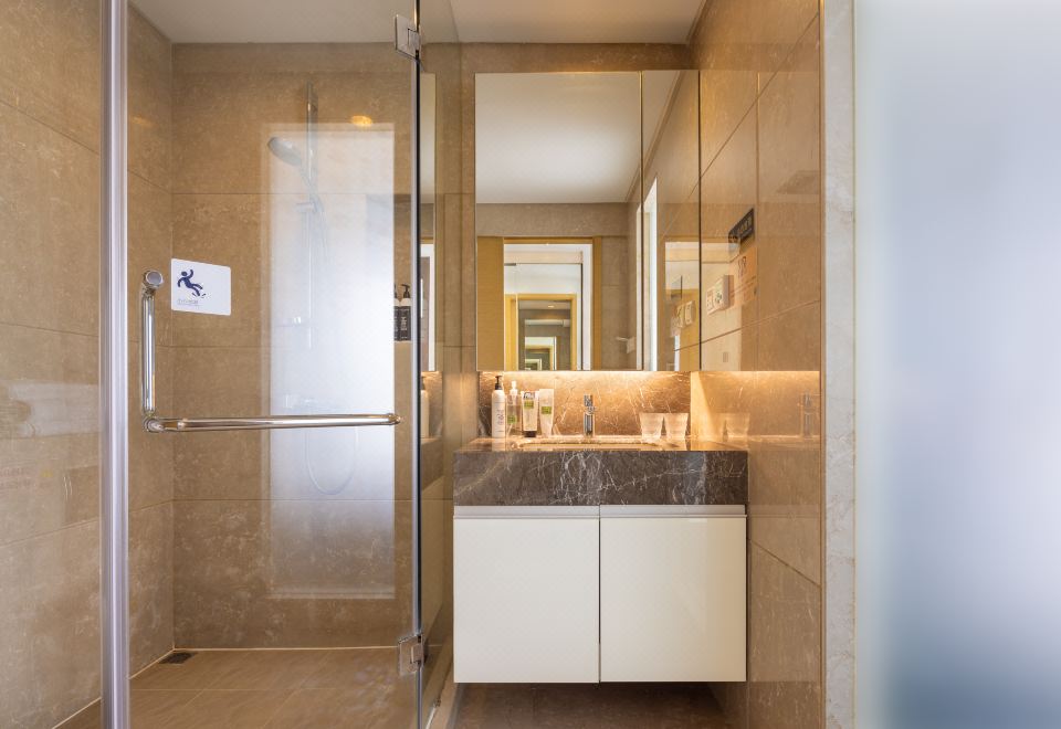 100寸投影太古夜景双人套房（180度落地窗太古观景+烘乾洗衣机+投影设备）