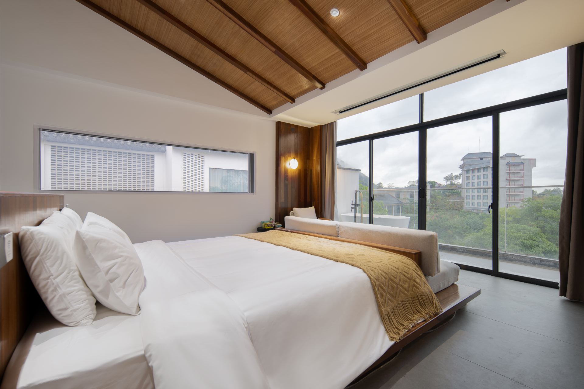 Guestroom - Mountain-View